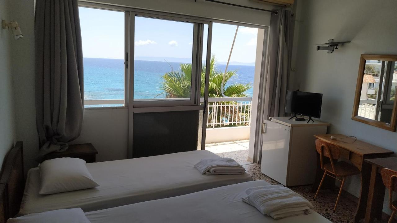 Poulea Rooms Kalamata Extérieur photo